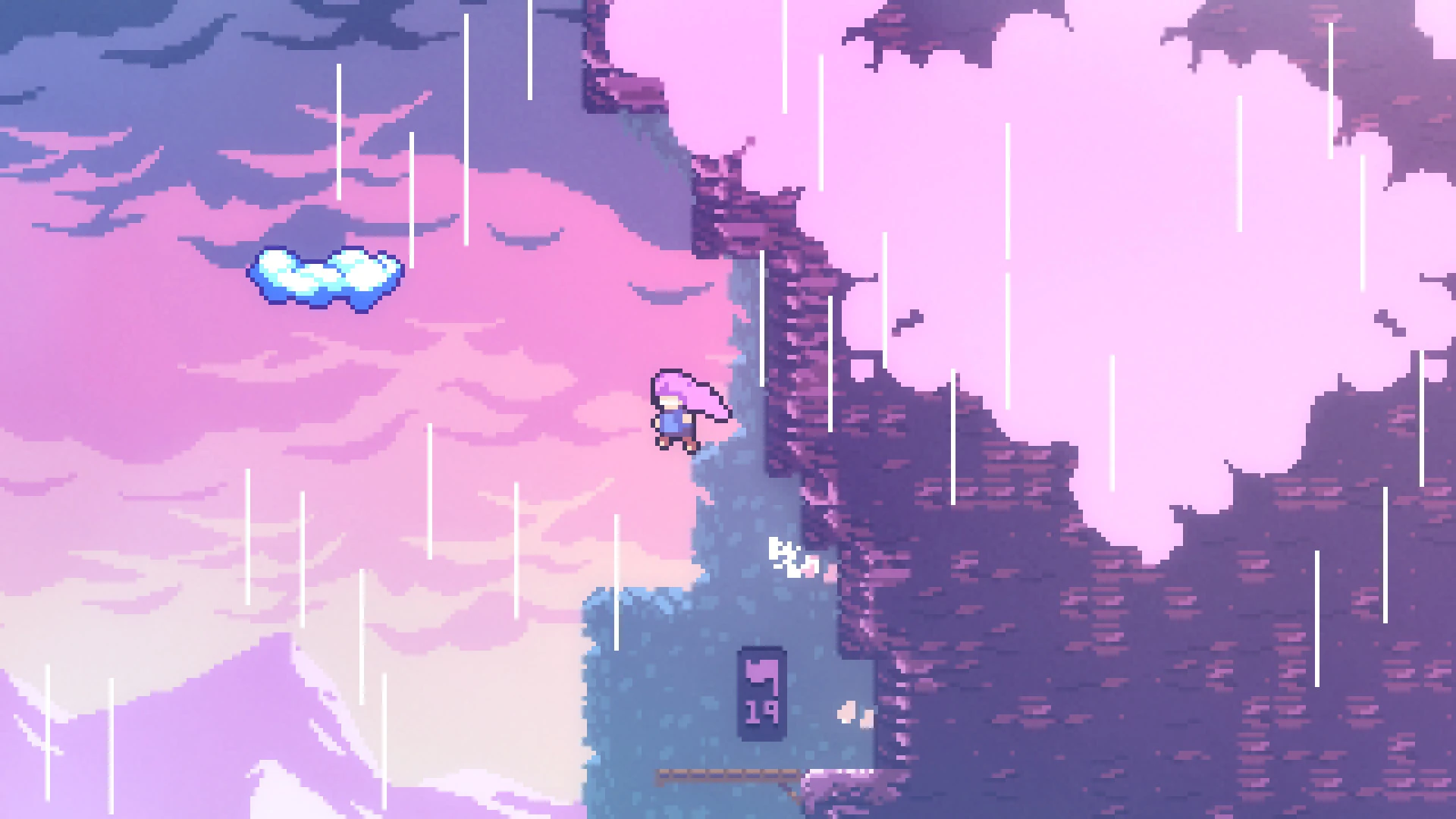 Madeline, diminuta y pelirroja, agarrada a una pared de roca bajo la lluvia, con un cielo rosa y violeta de nubes pixeladas