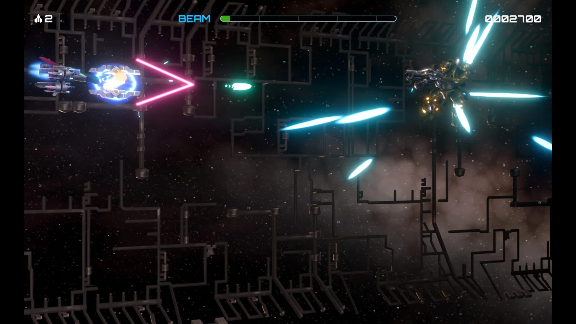La nave R, con la Fuerza delante disparando láseres rosas, frente a un robot dorado que lanza ráfagas azules, en gráficos 3D